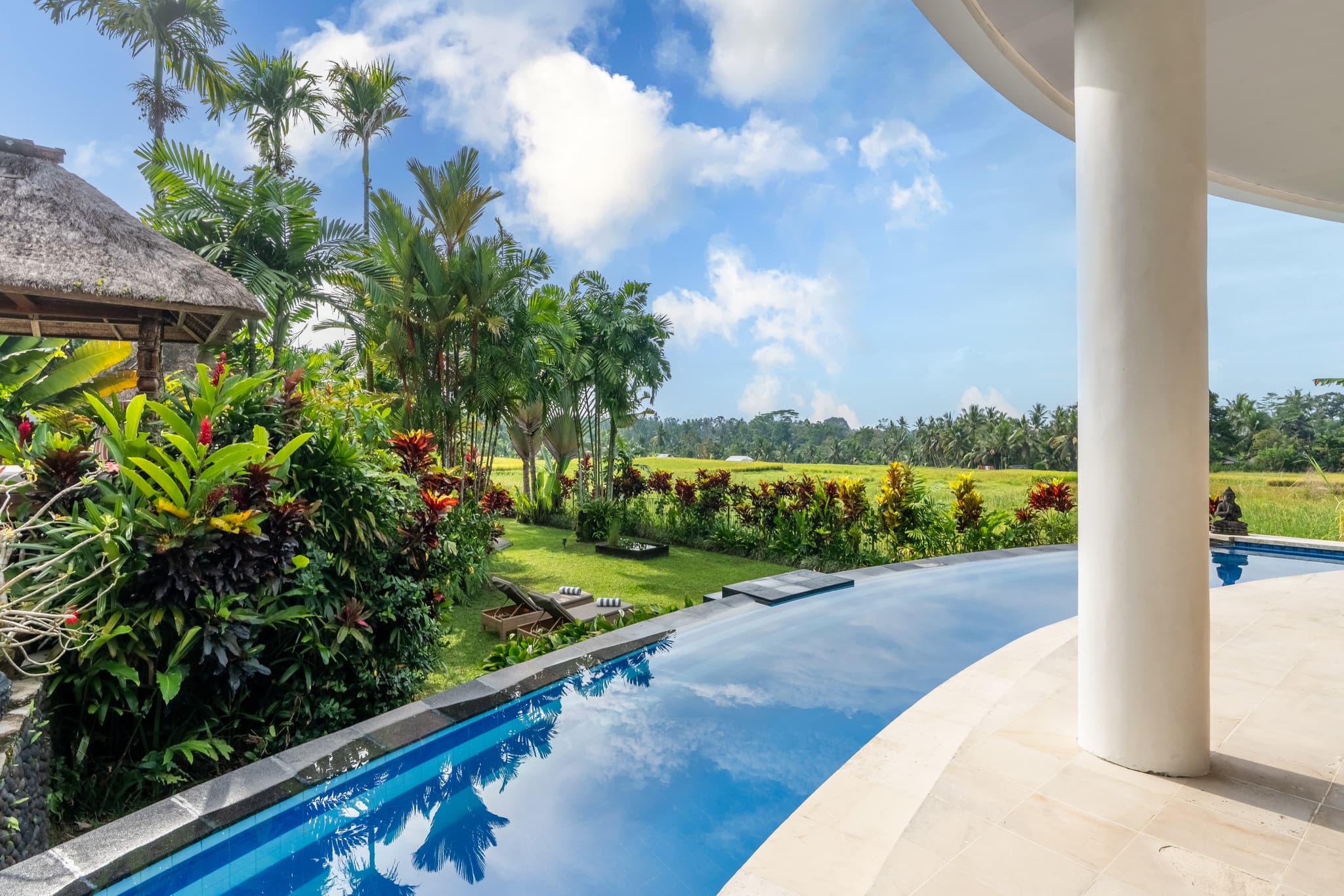 Villa Tau outdoor