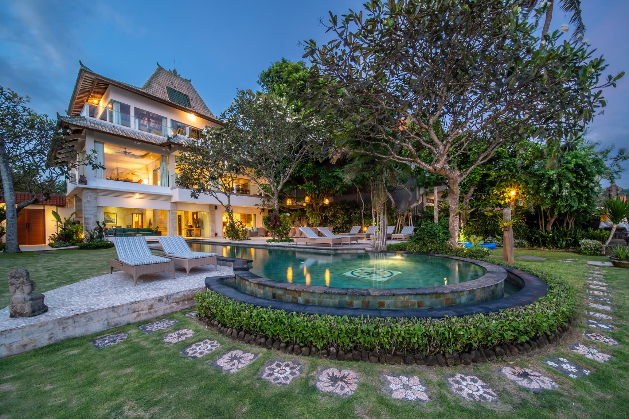Why Choose a Private Villa
